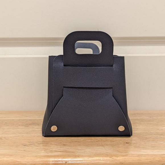 Bookish Box Bookshops & Bonedust Inspired Collapsible Book Holder - Picture 4 of 7